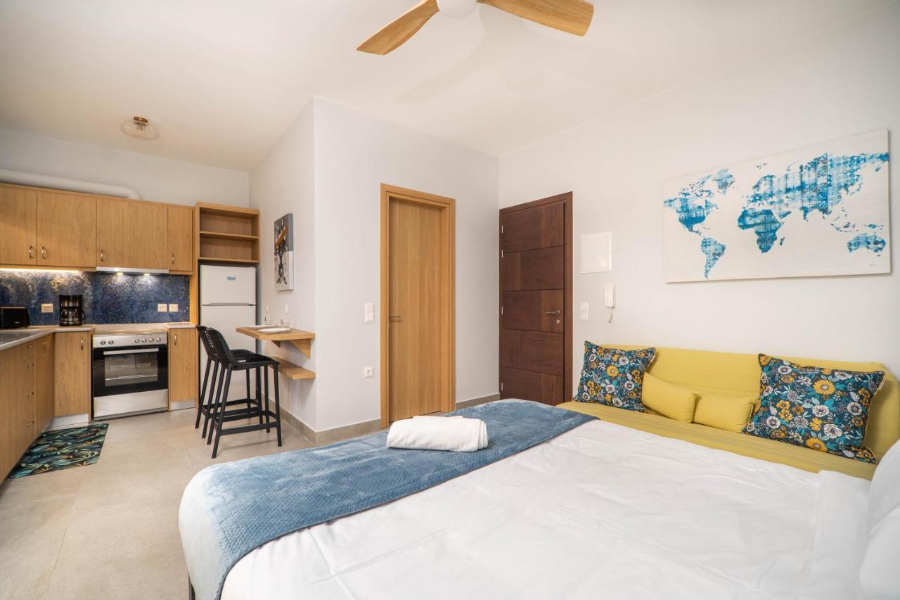 Cozy Spot Near The Beach Platanias  Bagian luar foto